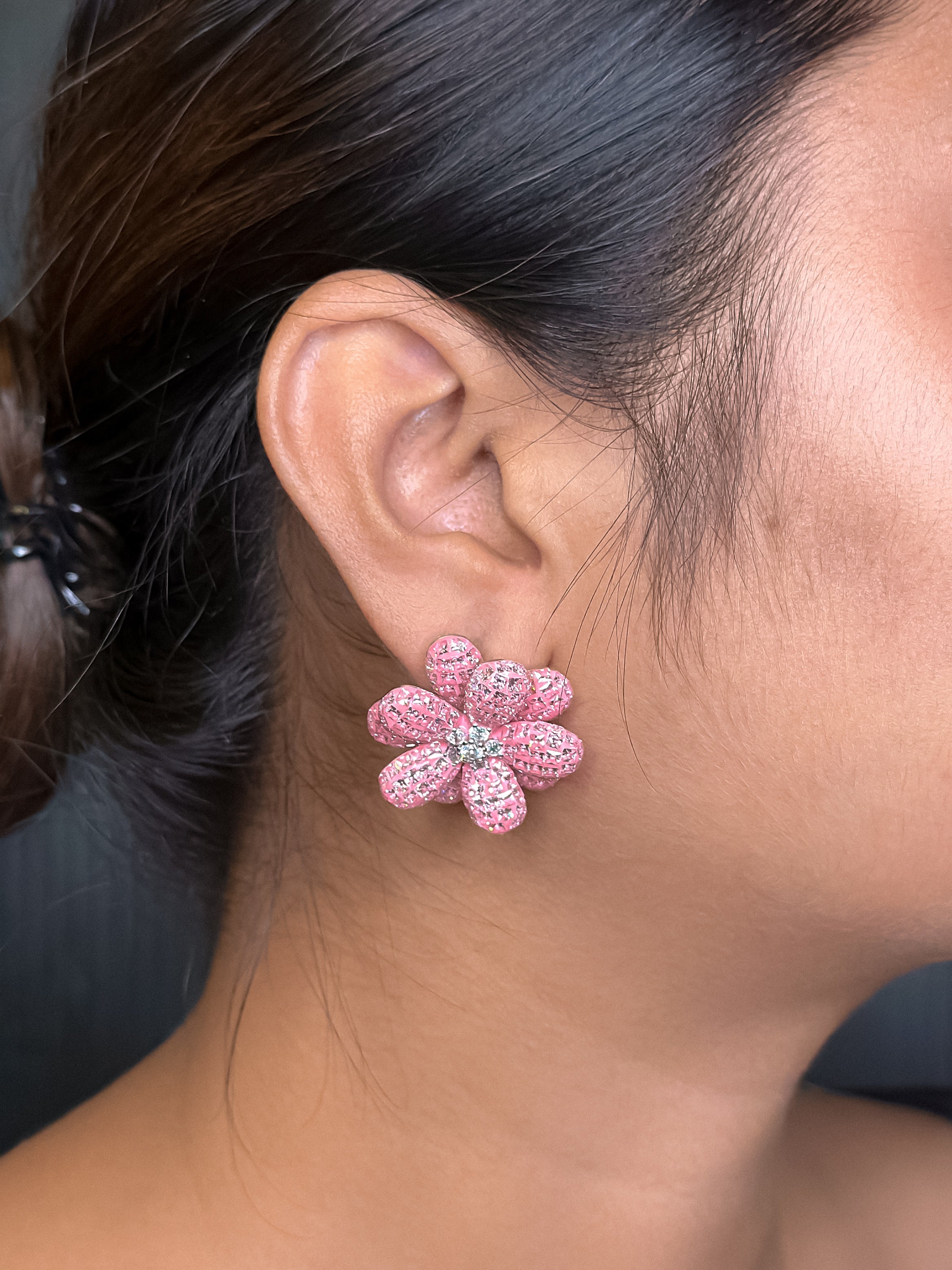 "Graceful Diamond & Emerald White Stone Earrings with Peach colour