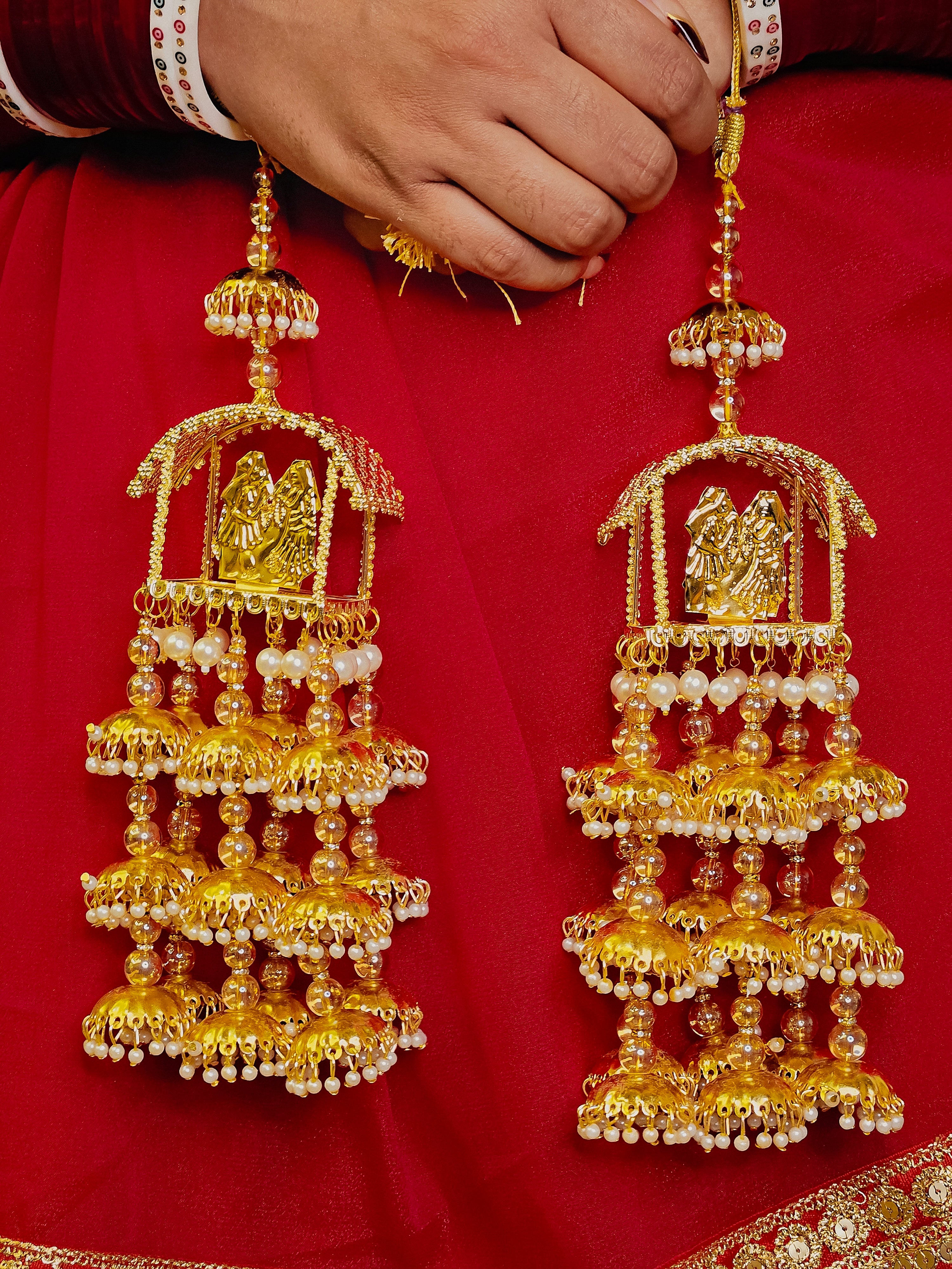 White Pearl Butterfly Kaleere Set by Kavipushp