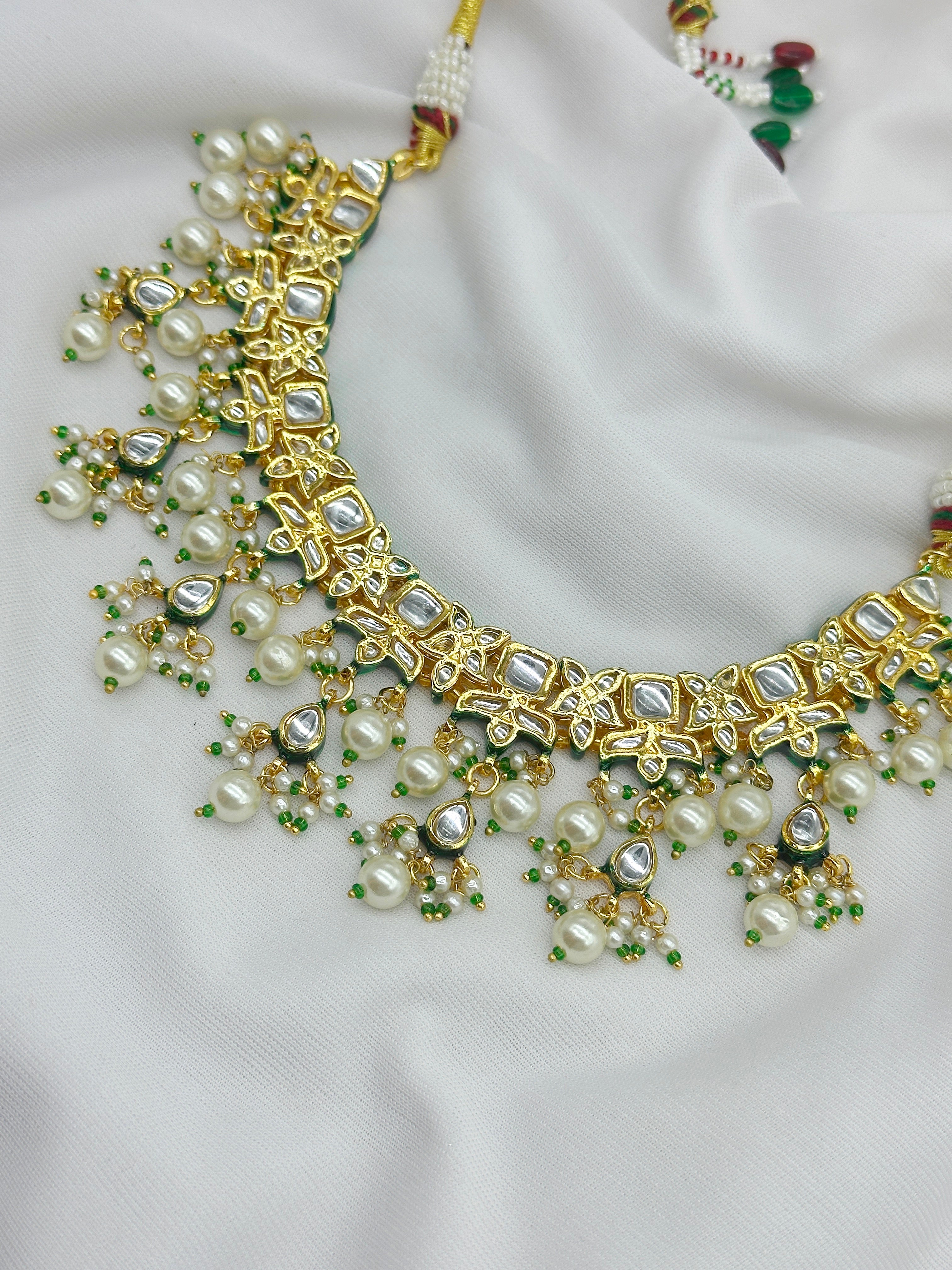 KAVIPUSHP DEMIFINE FESTIVE CHOKER SET 021