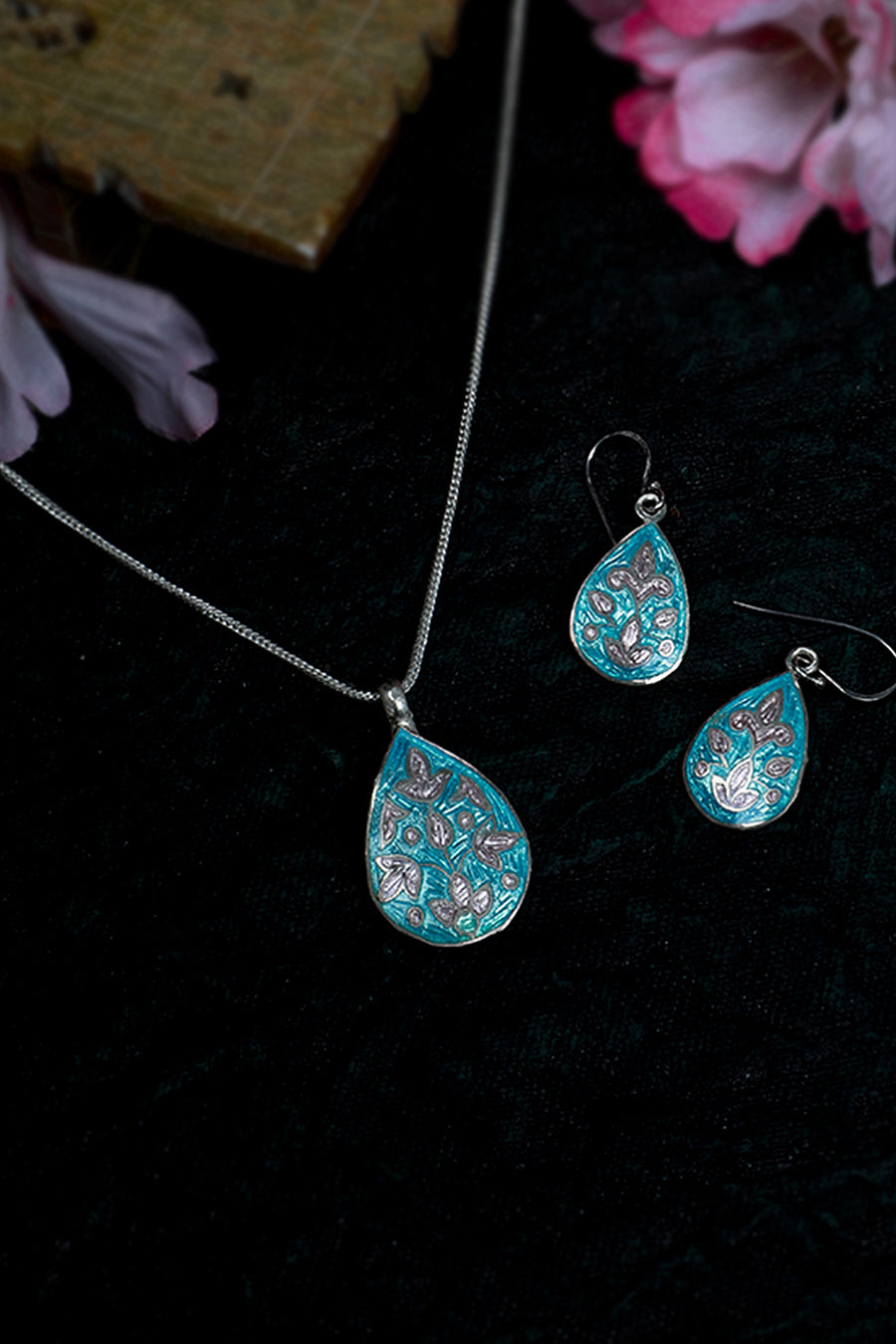 RAAGAVI 925 SILVER PENDANT SET