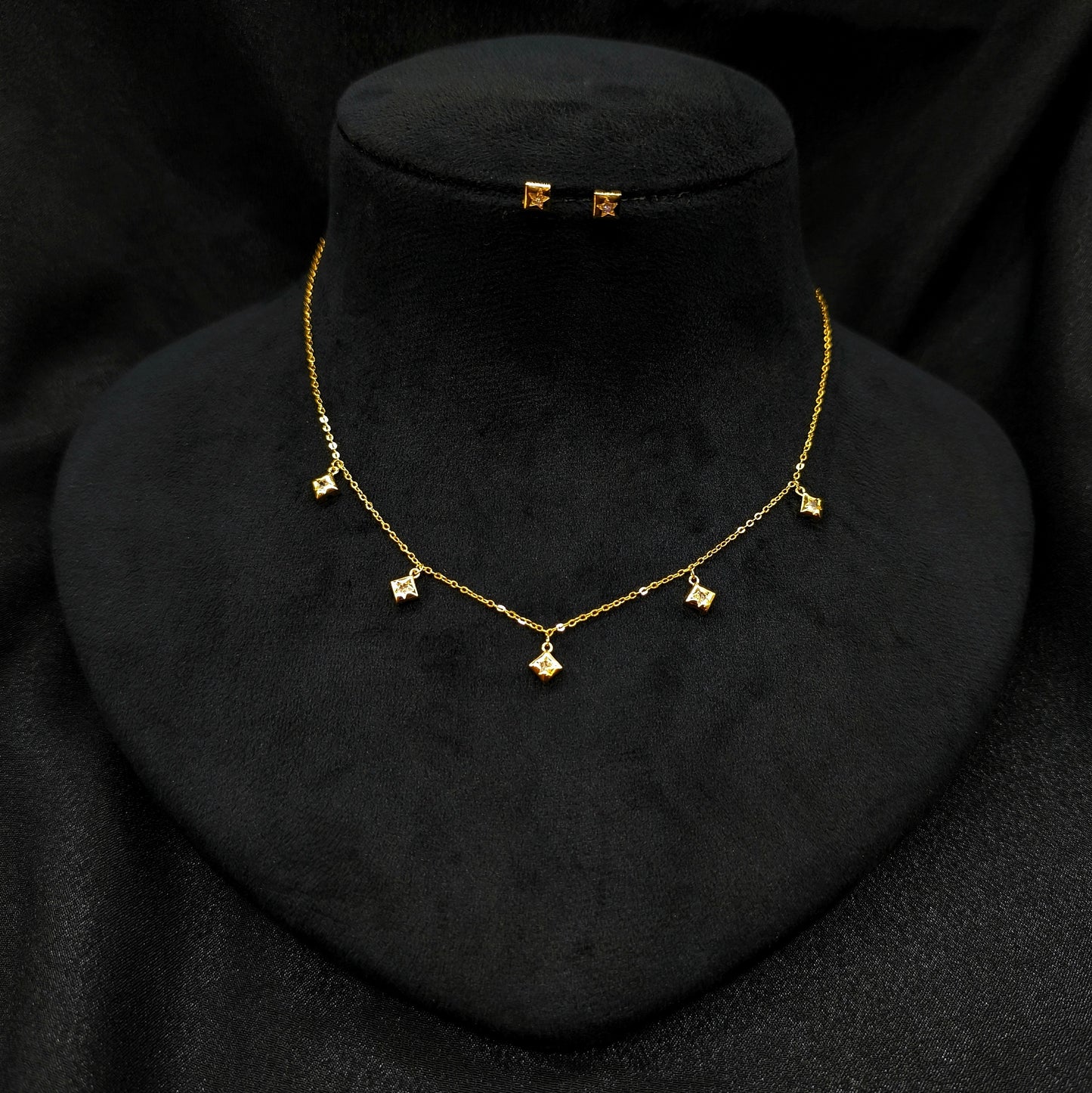 Star Embeded Western Pendant Set