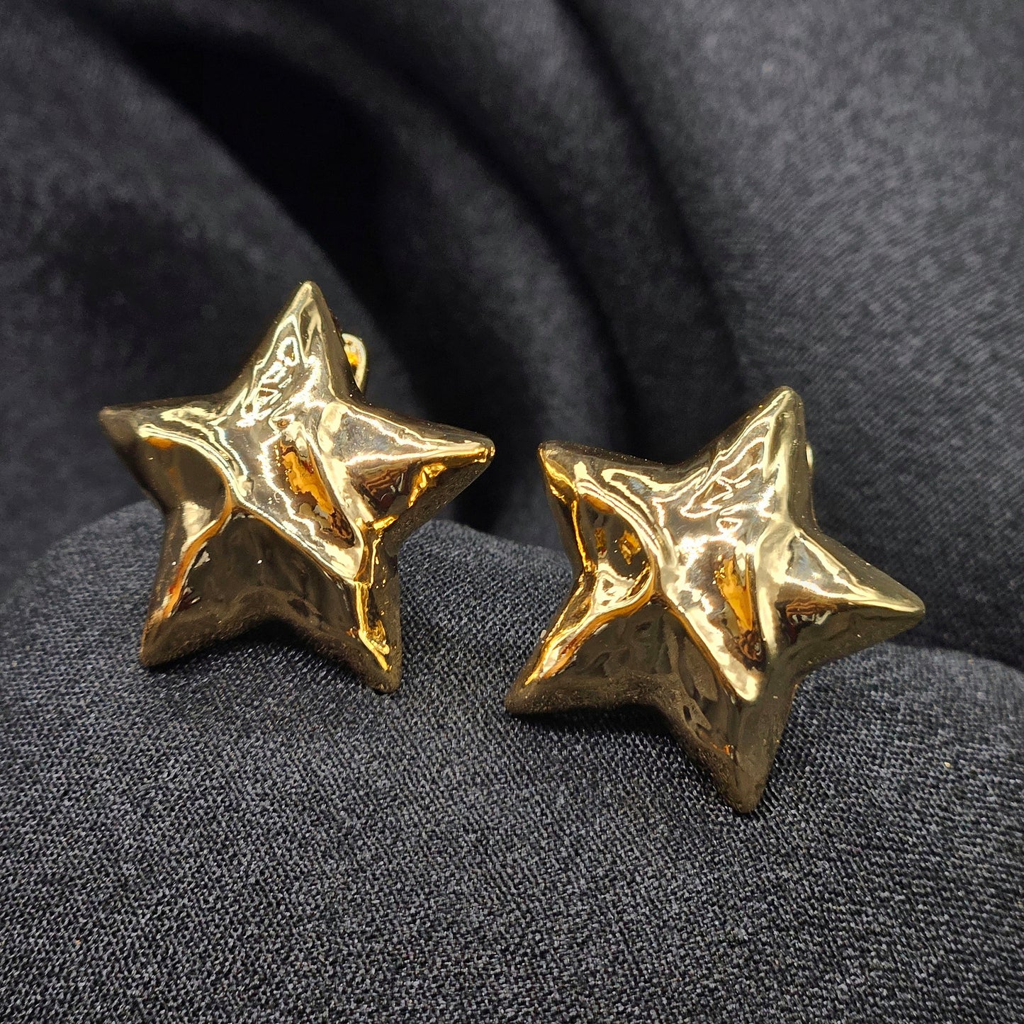 gold solid star earring /antique earring