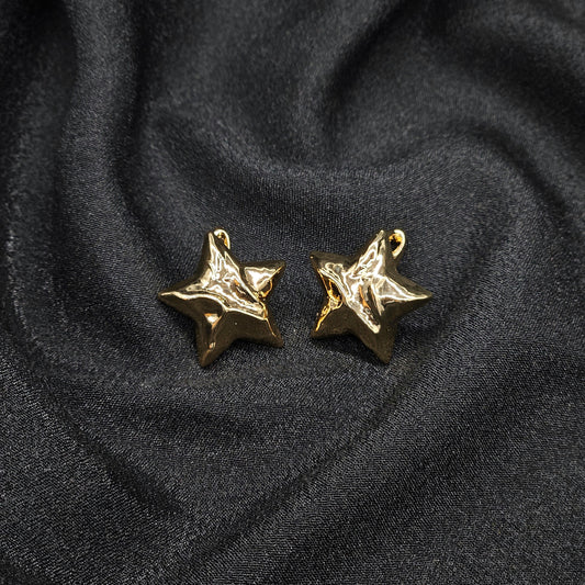 gold solid star earring /antique earring