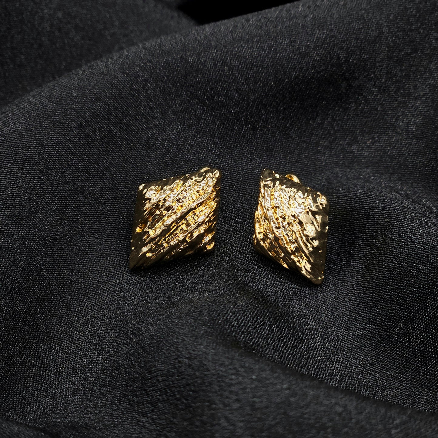 gold plated chunky earring Antique Earring