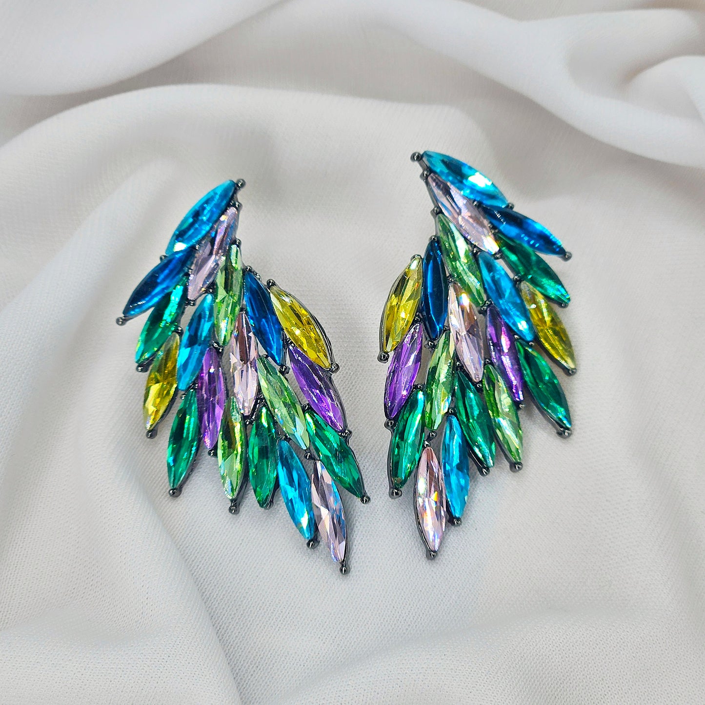 multicolor  feather glass earring/carnival collection