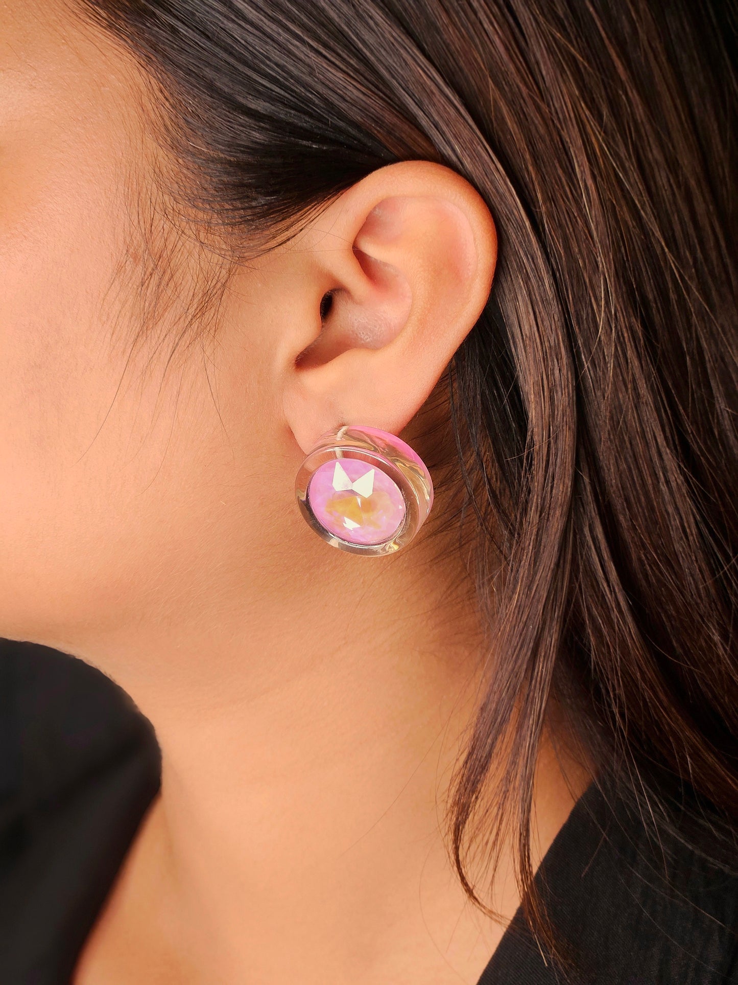 round shape light pink sparkling earring