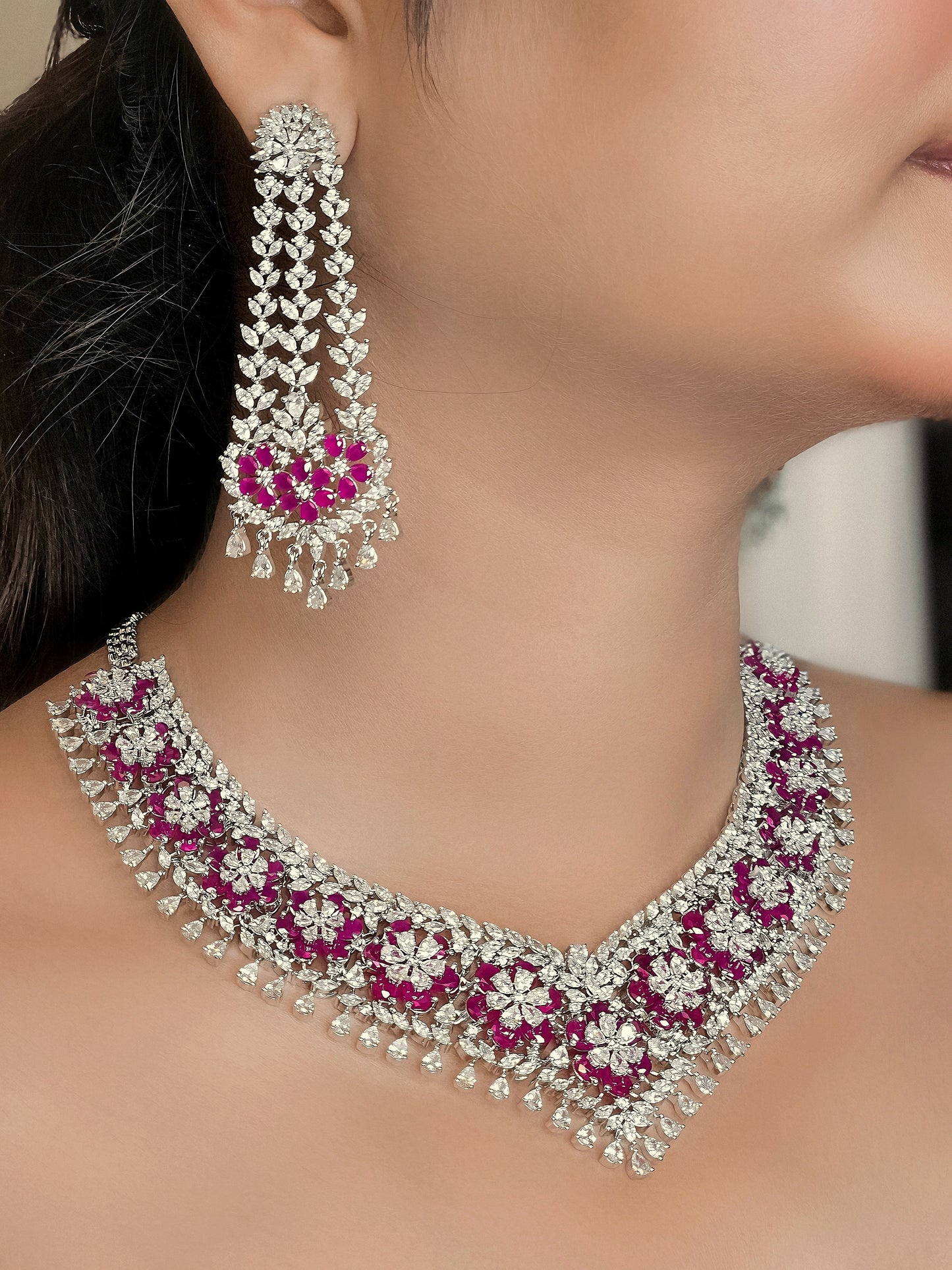 Eternal flower shaped with exiquisite earring BLING SET