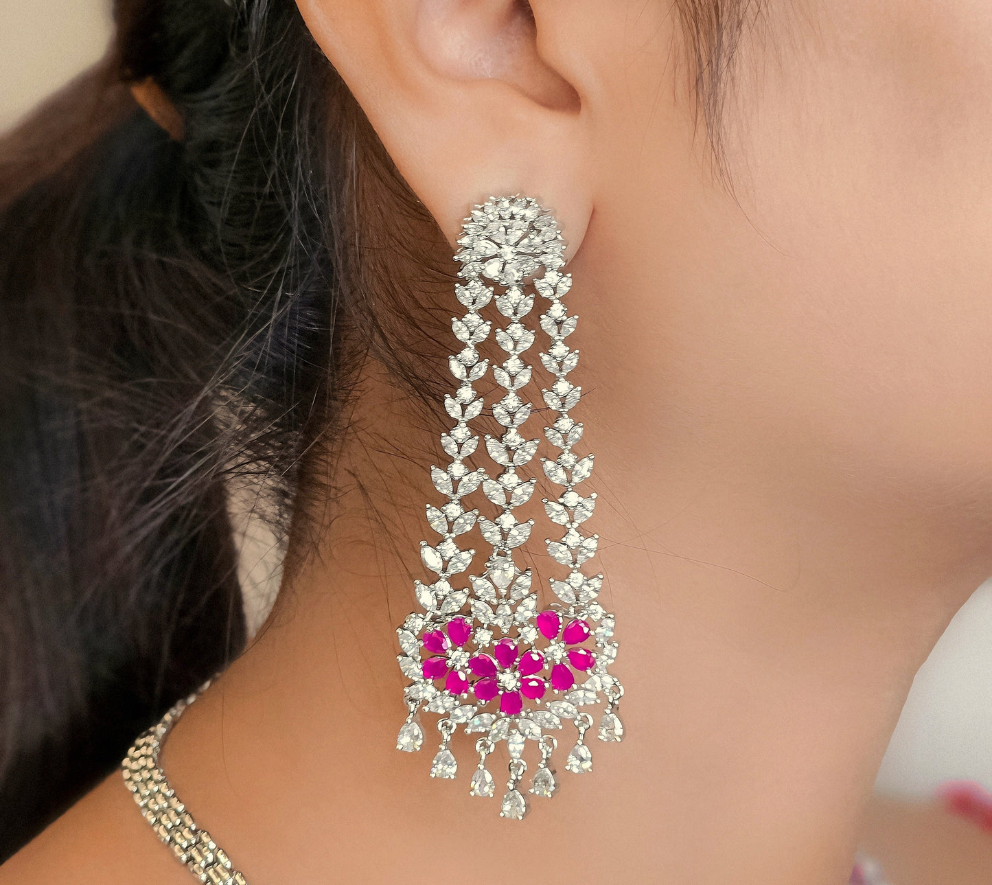 Eternal flower shaped with exiquisite earring BLING SET