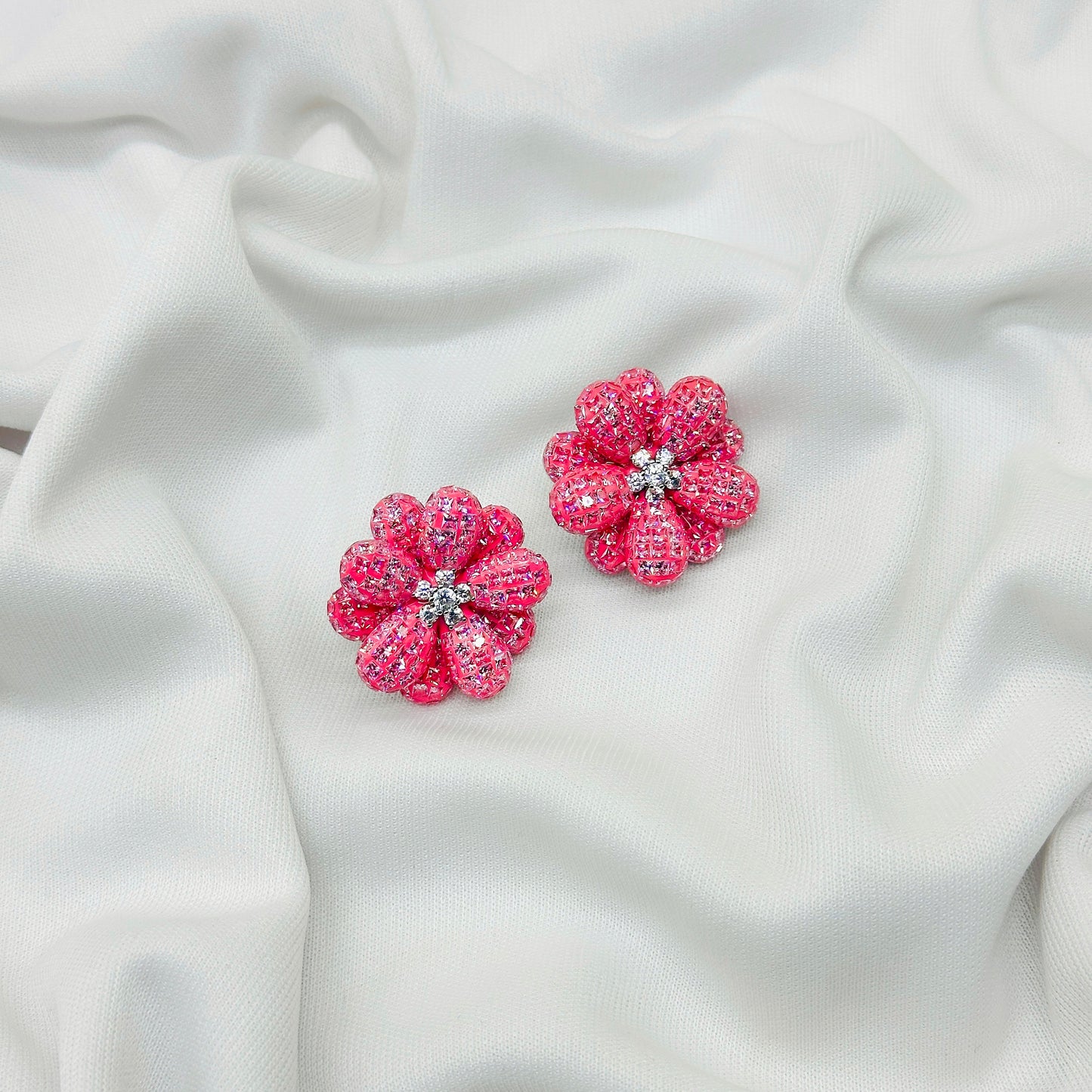 "Graceful Diamond & Emerald White Stone Earrings with Peach colour