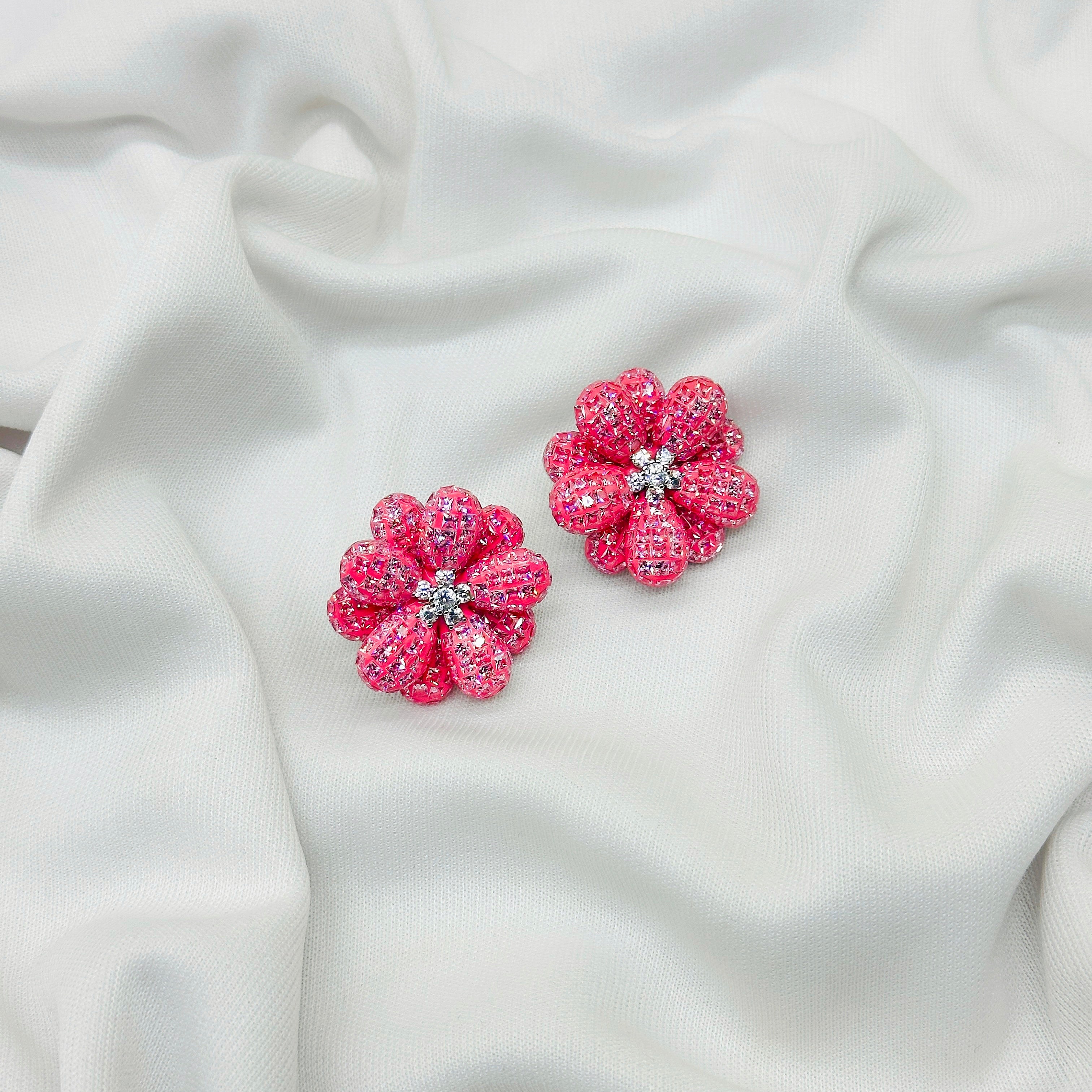 "Graceful Diamond & Emerald White Stone Earrings with Peach colour