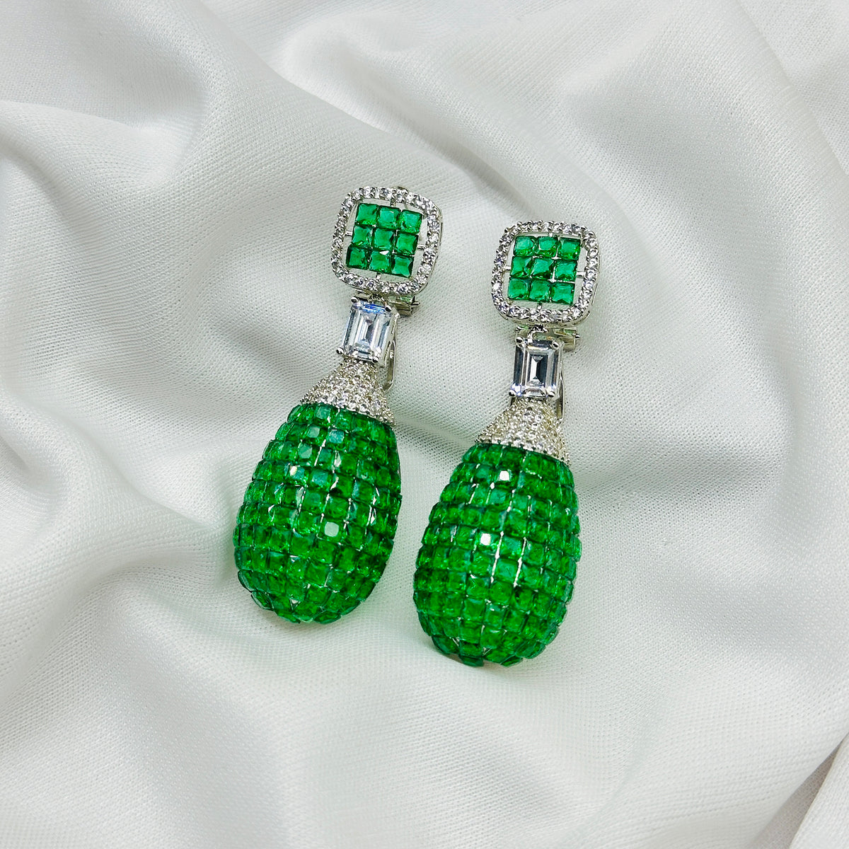 "Graceful green & Silver Stud Earrings – Subtle Sophistication"