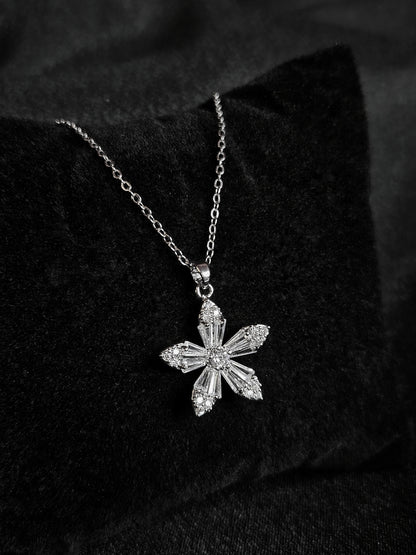 Silver Flower Pendant Set / Arthave Collection