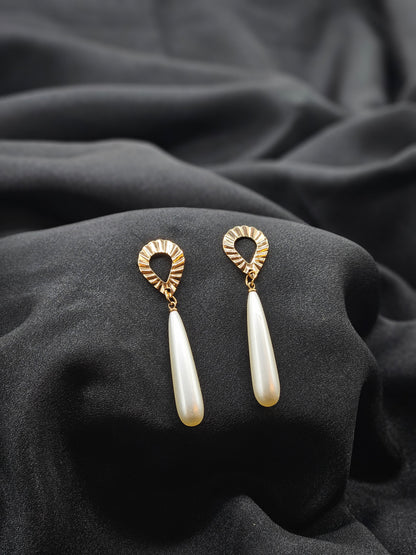 White Pearl Earring 2