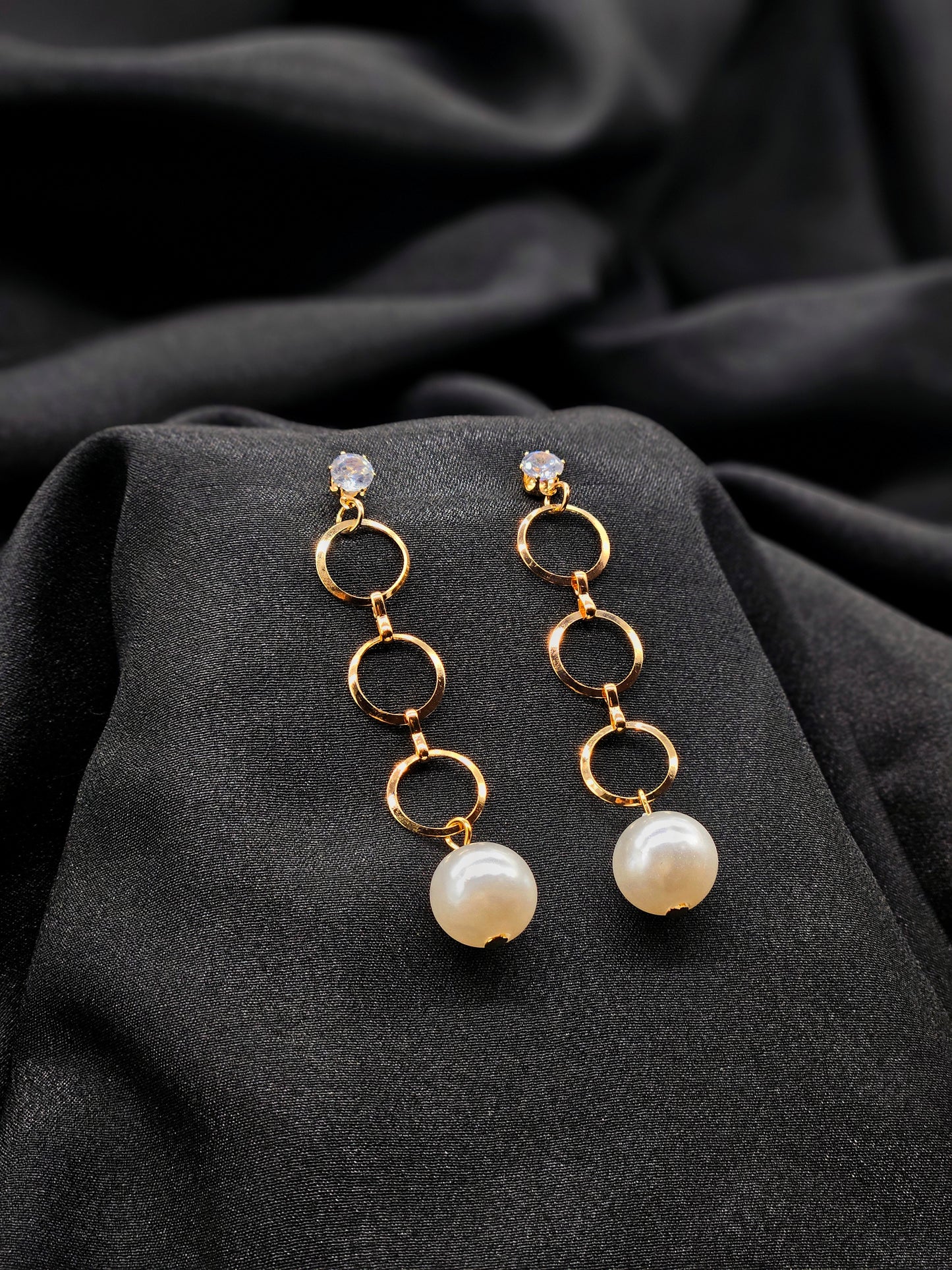 White Pearl Earring 17