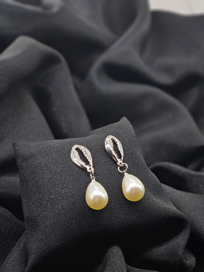 White Pearl Earring 13