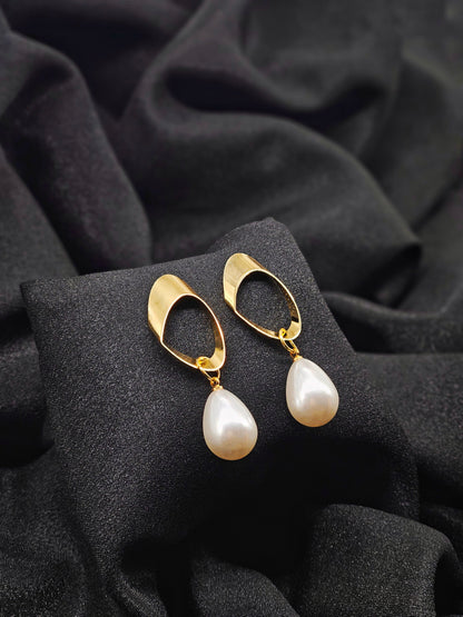 White Pearl Earring 7