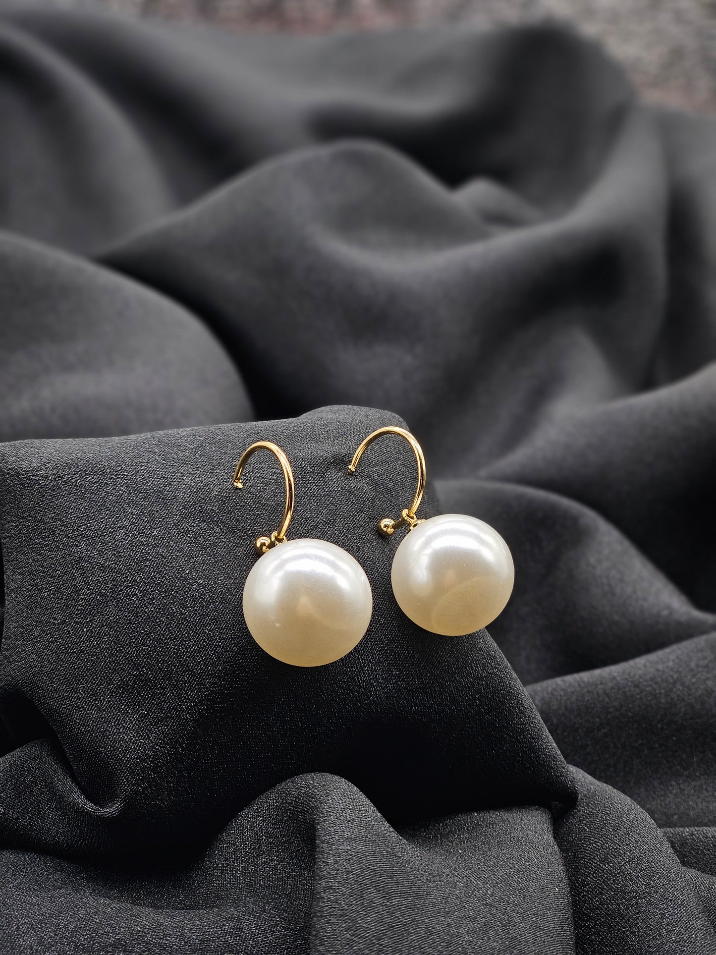 White Pearl Earring 15