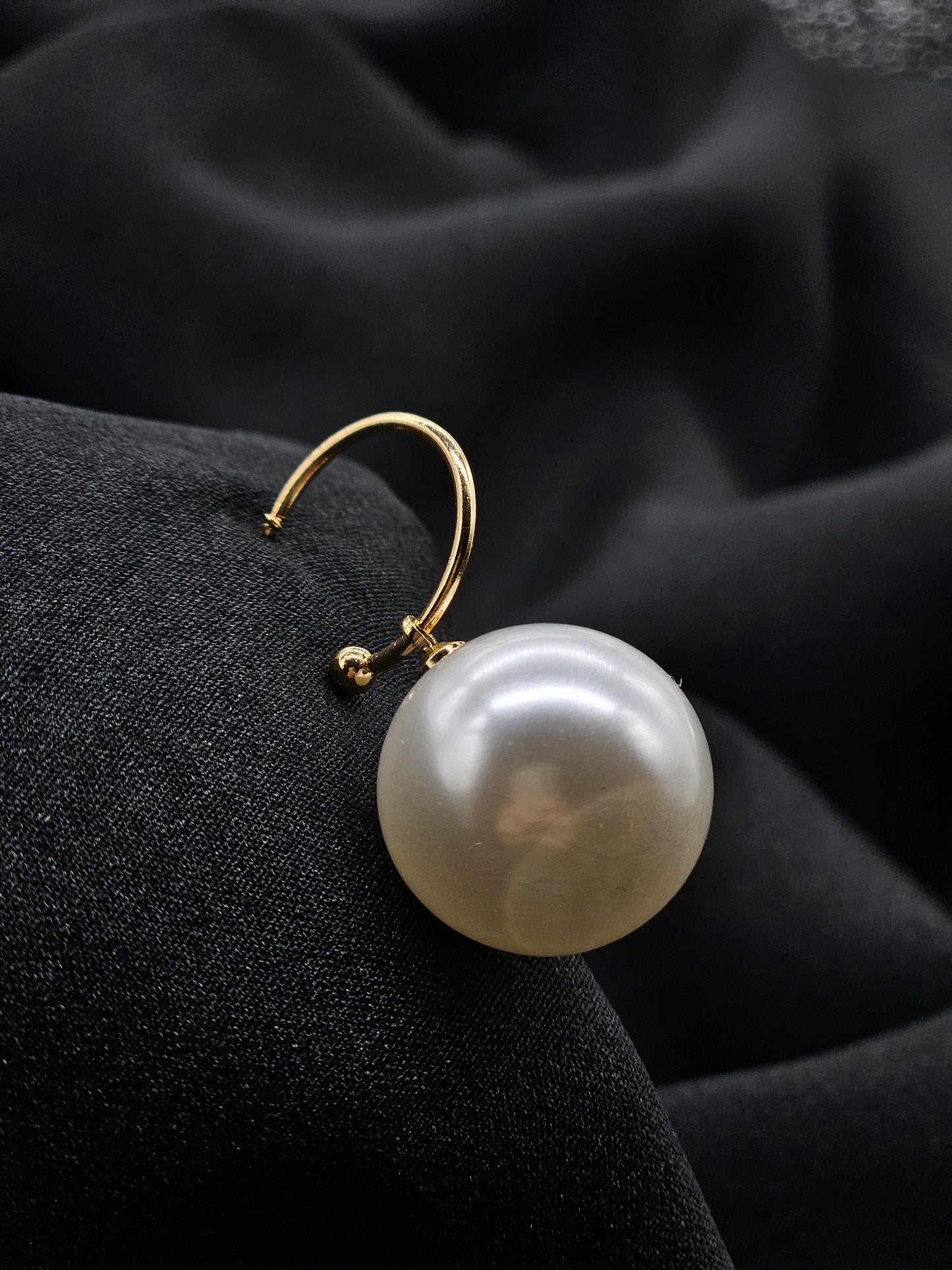 White Pearl Earring 15