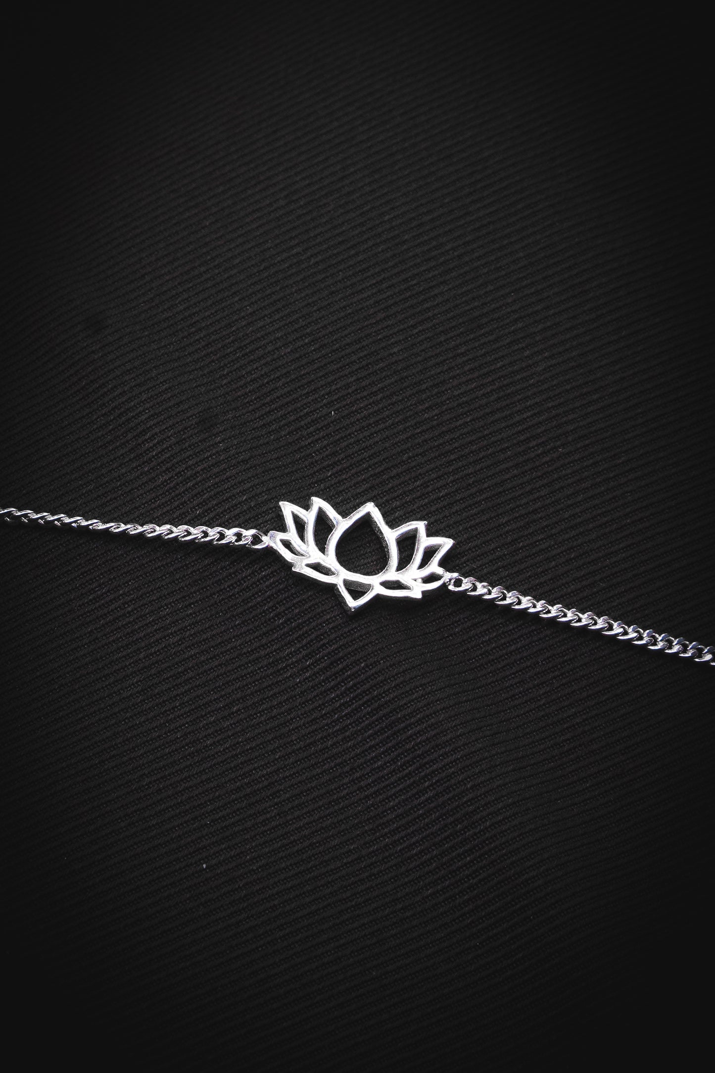 LOTUS 925 SILVER RAKHI