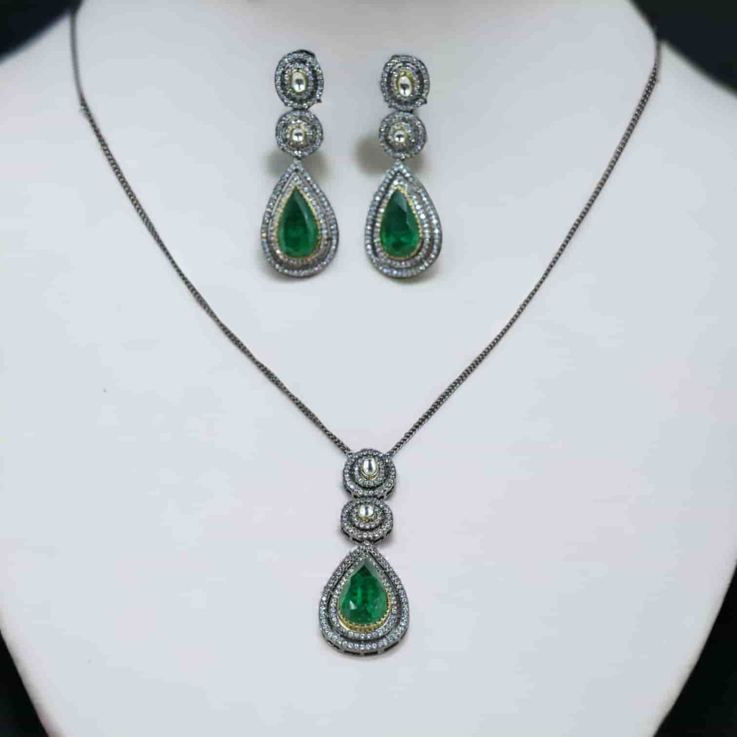 EARRING PENDANT SET