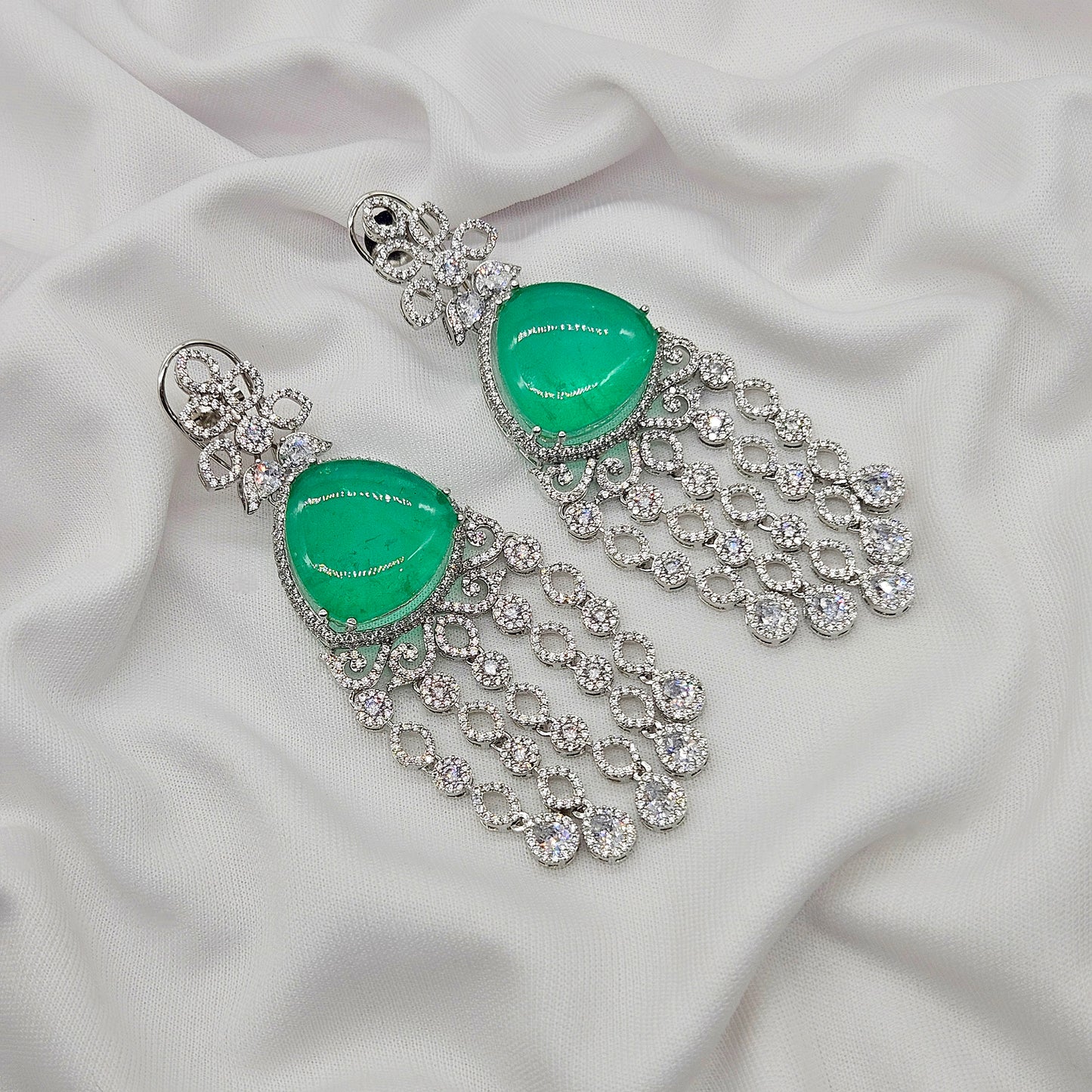 GREEN LUXURY STONE BEADED WITH SILVER HANGING NECKLACE SET