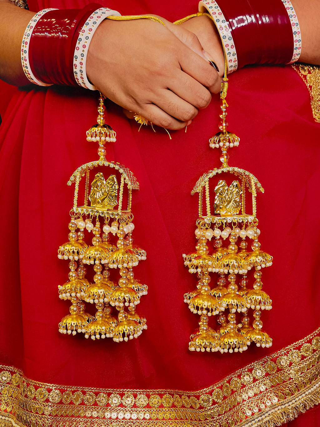 White Pearl Butterfly Kaleere Set by Kavipushp