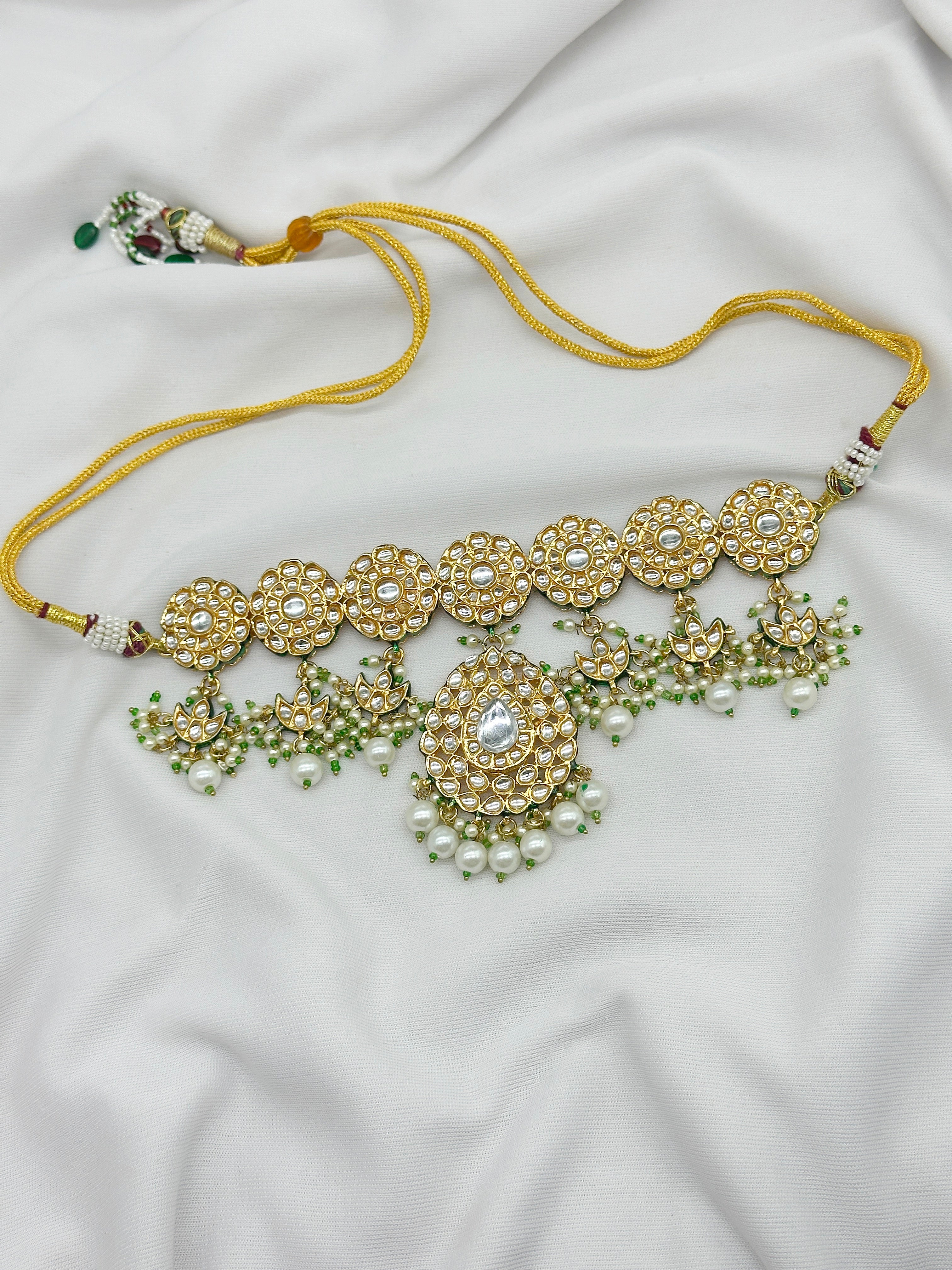 KAVIPUSHP DEMIFINE FESTIVE CHOKER 016