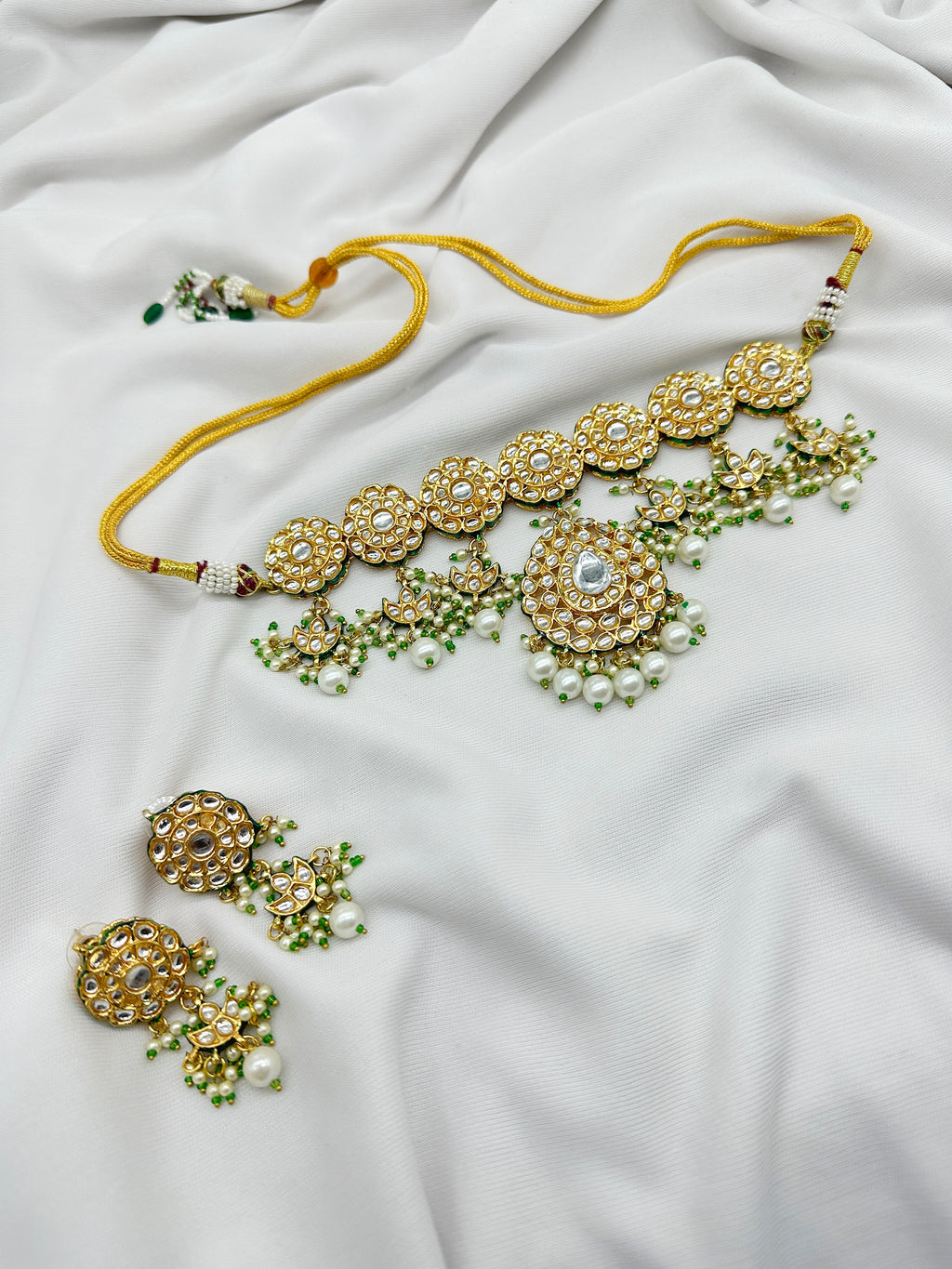 KAVIPUSHP DEMIFINE FESTIVE CHOKER 016