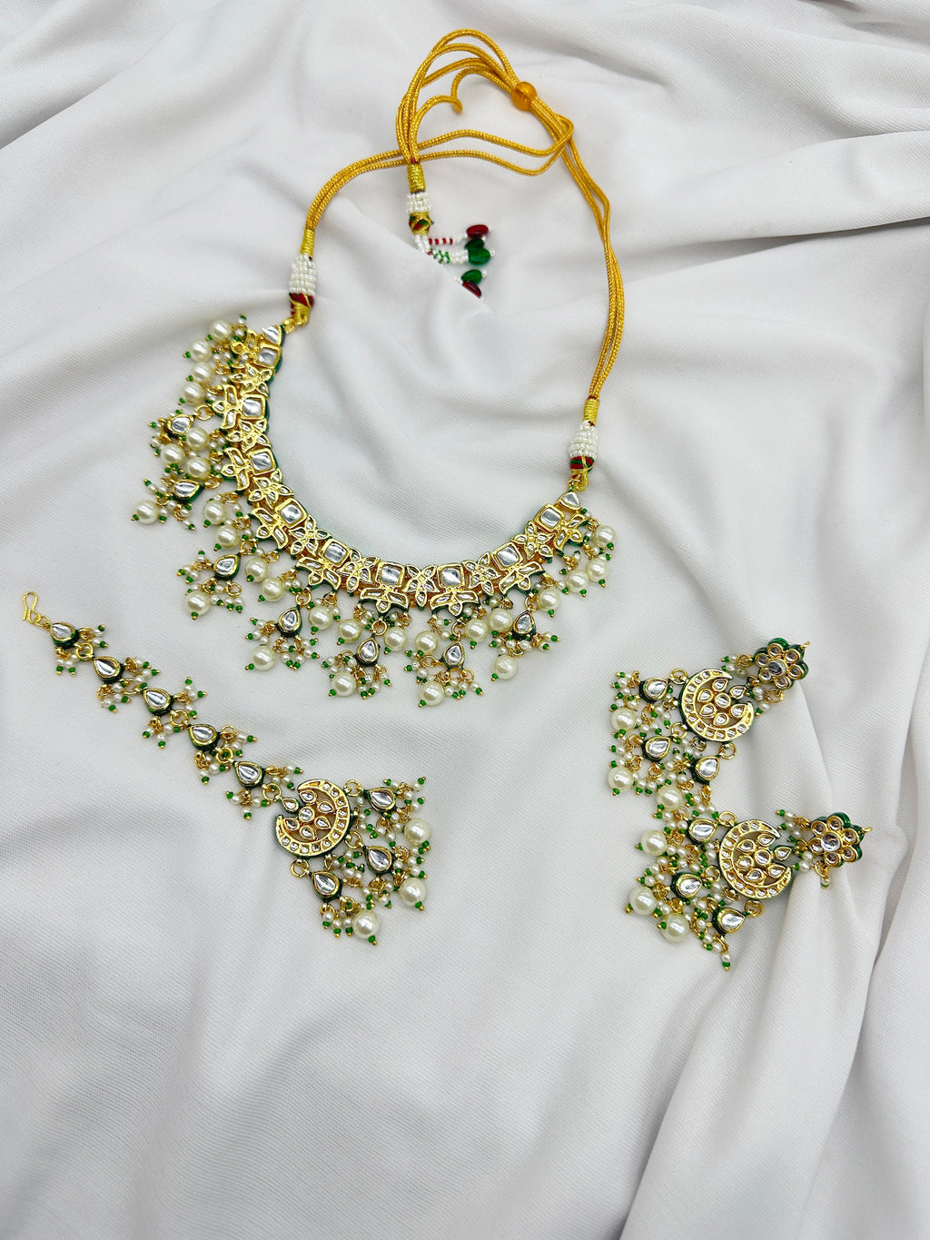 KAVIPUSHP DEMIFINE FESTIVE CHOKER SET 021