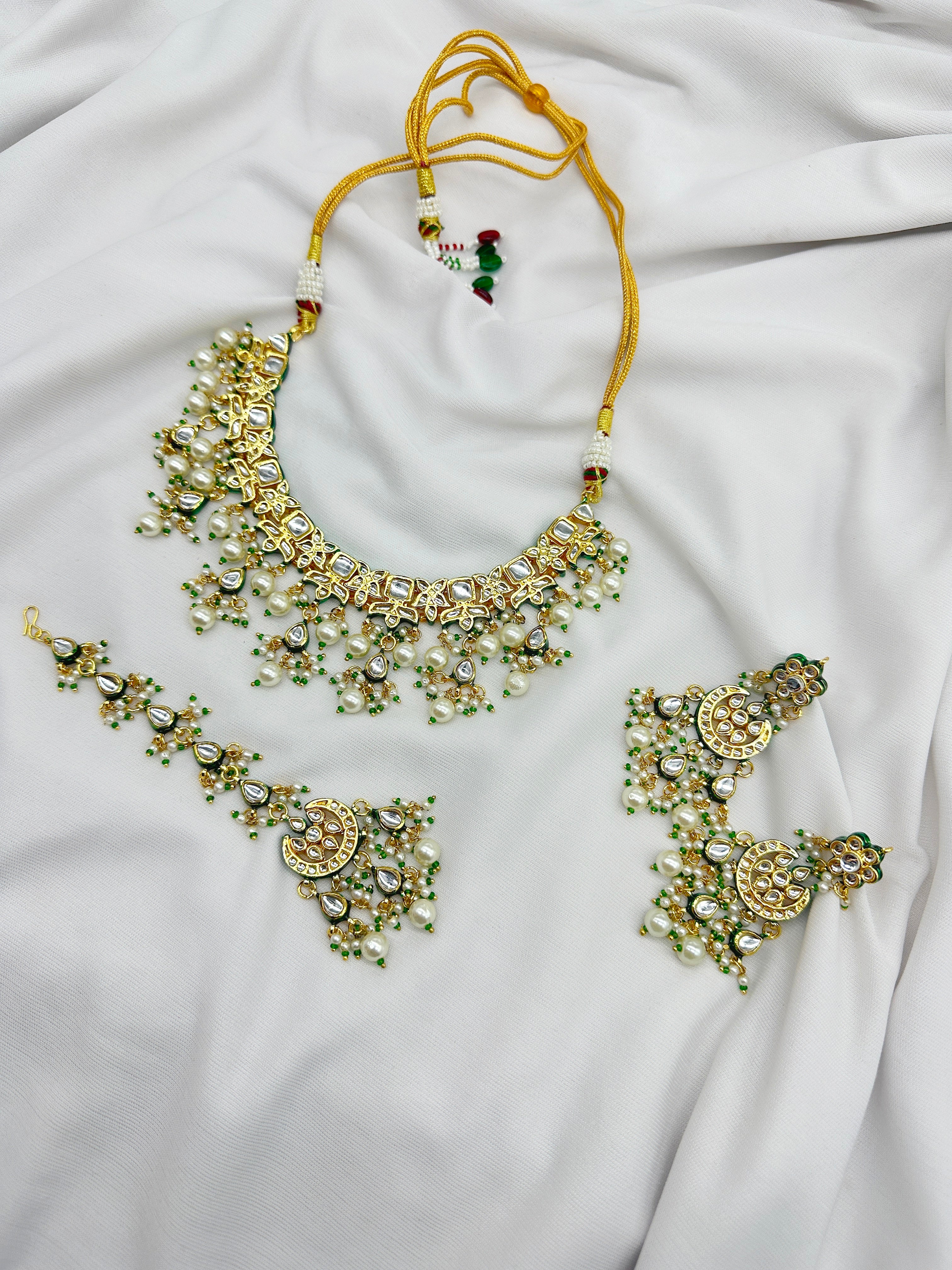 KAVIPUSHP DEMIFINE FESTIVE CHOKER SET 021