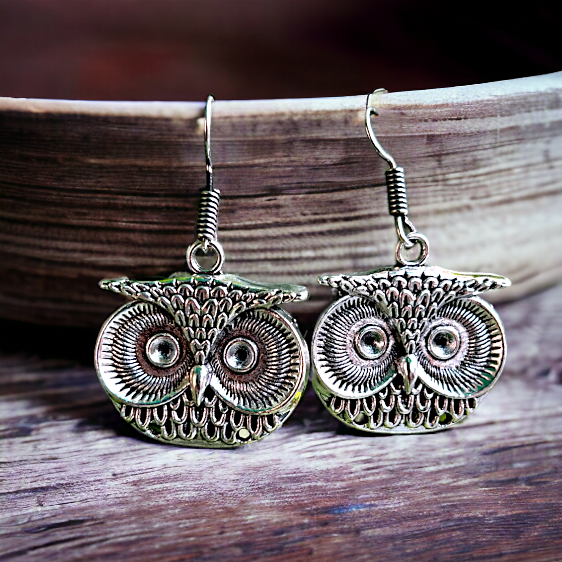 "Vyoma Big Owl Figure Earring – Artistry in Nature's Form, Affordable Enchantment"