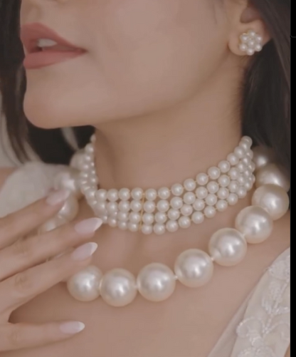 kritika pearl choker