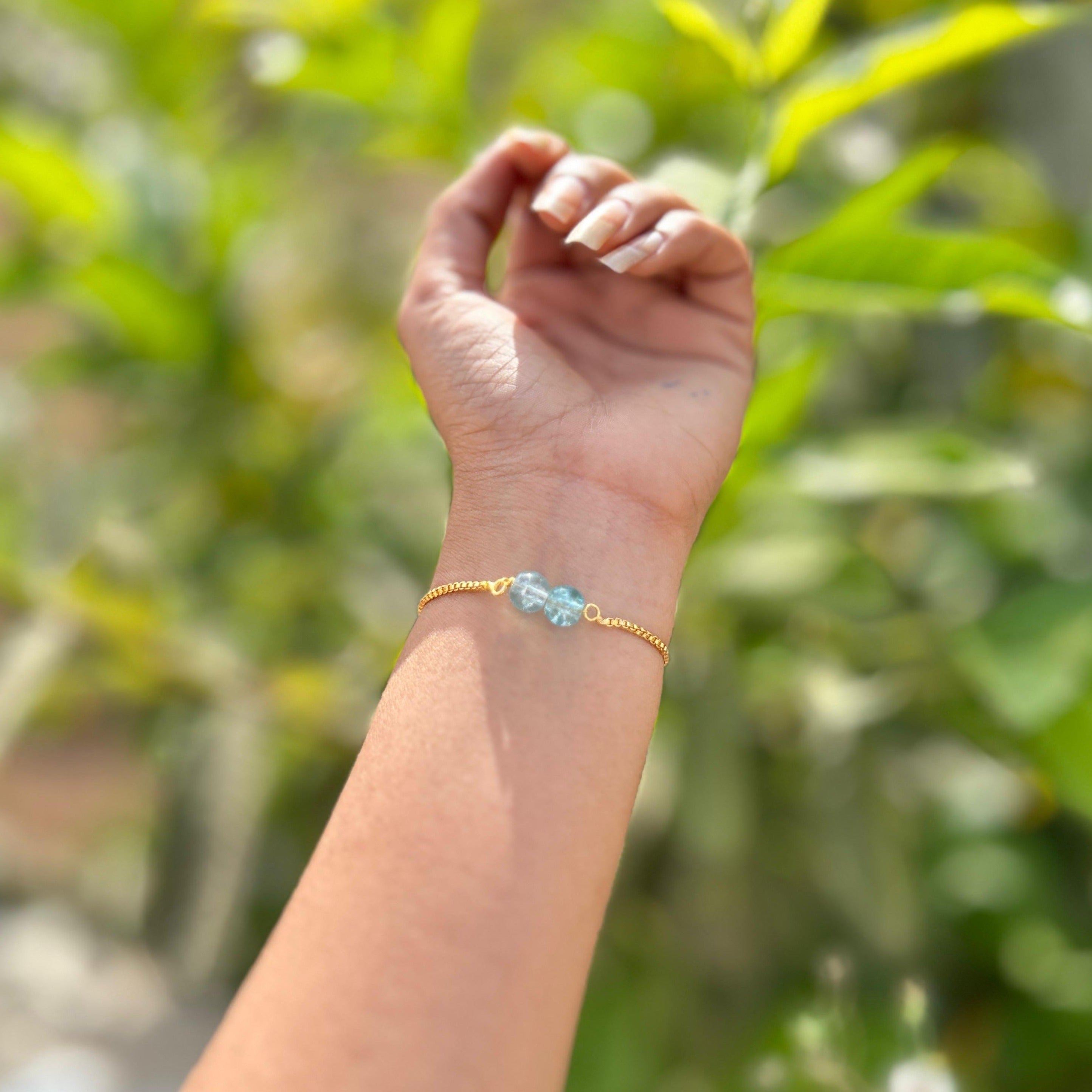 Aura quartz bracelet light blue