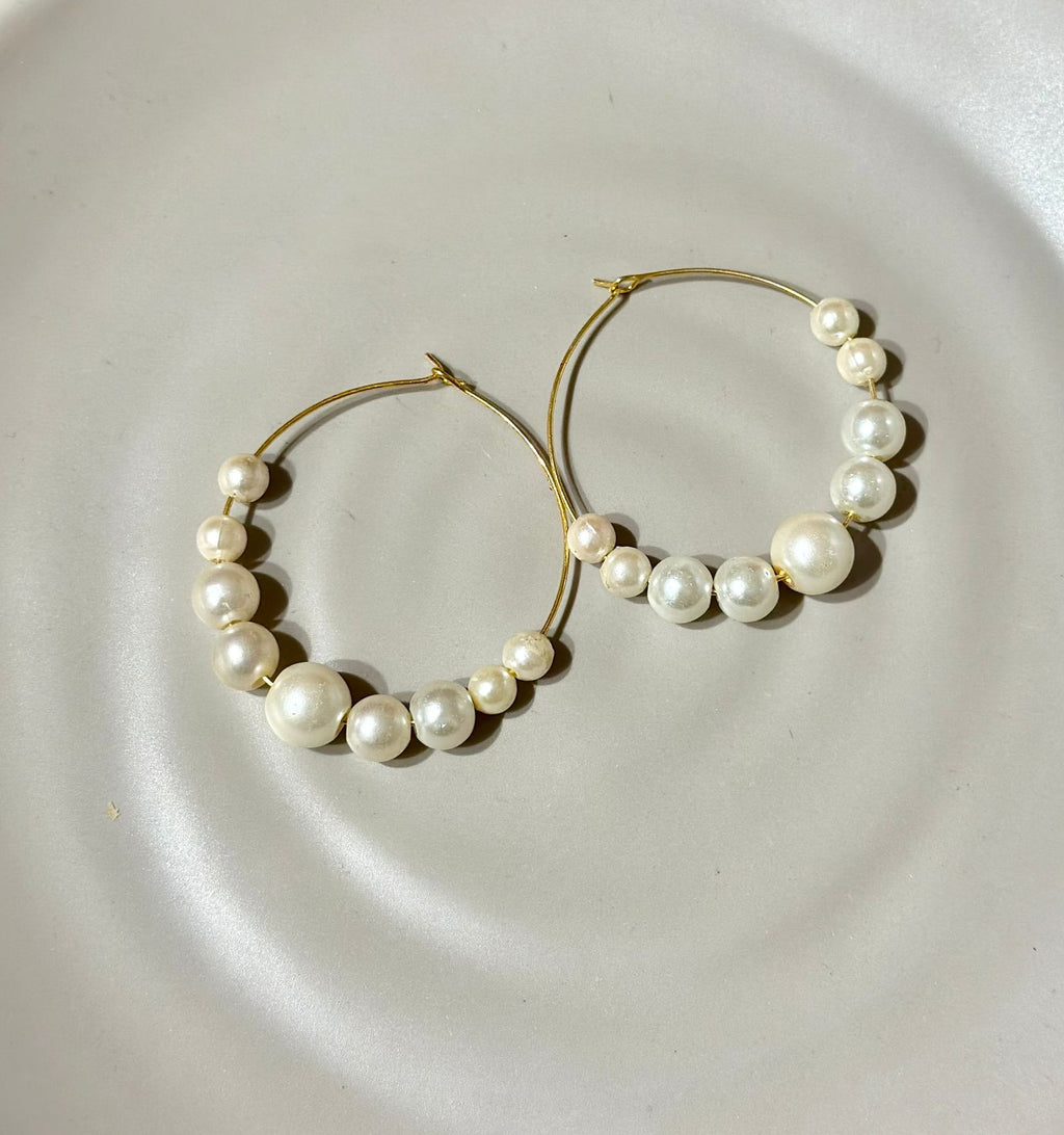 Pearl Hoops CENTER DROP