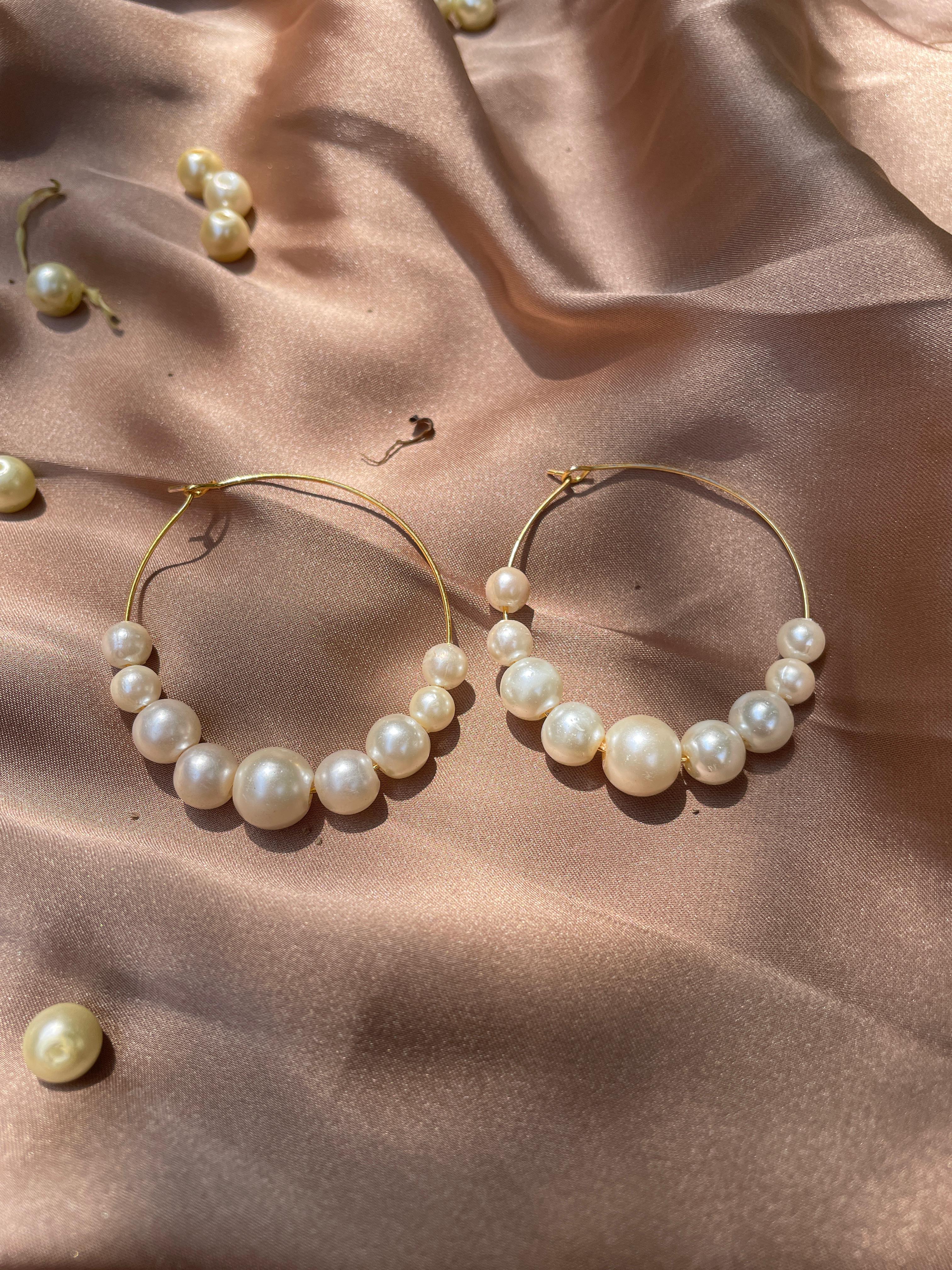 Pearl Hoops CENTER DROP