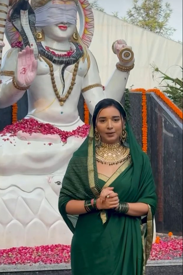 Royal Green Enamel Kundan Bridal Necklace Set with Earrings | Traditional Temple Style Jewellery | Tanya Mittal Jewellery Trending Style