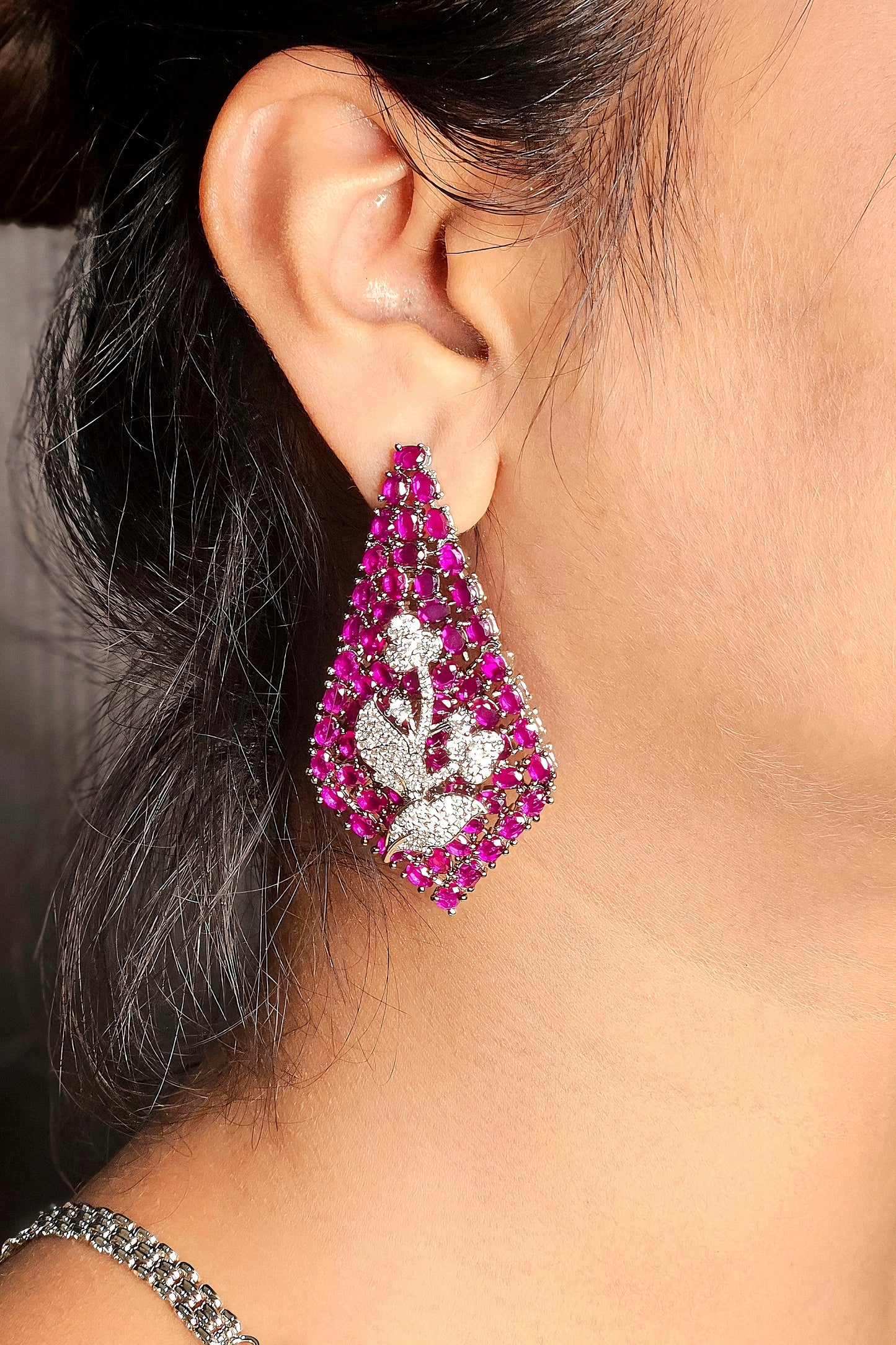 ETERNAL MOZAMBIQUE PINK STONE AND DIAMONDS NECK PIECES &EARRING